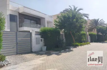 Villa - 4 Bedrooms - 4 Bathrooms for sale in Cleopatra Square - 26th of July Corridor - 6 October City - Giza
