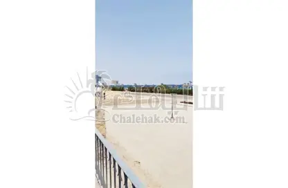 Chalet - 3 Bedrooms - 2 Bathrooms for sale in La Siesta - Al Ain Al Sokhna - Suez