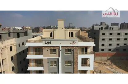 Apartment - 3 Bedrooms - 3 Bathrooms for sale in Bait Alwatan - The 5th Settlement - New Cairo City - Cairo