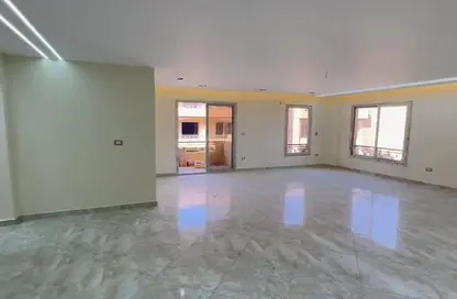 Apartment - 3 Bedrooms - 3 Bathrooms for sale in Al Khamayel city - Sheikh Zayed Compounds - Sheikh Zayed City - Giza