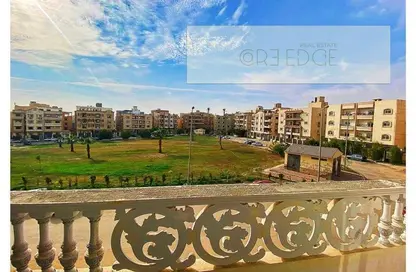 Apartment - 3 Bedrooms - 3 Bathrooms for sale in Beverly Hills Road - 17th District - Sheikh Zayed City - Giza