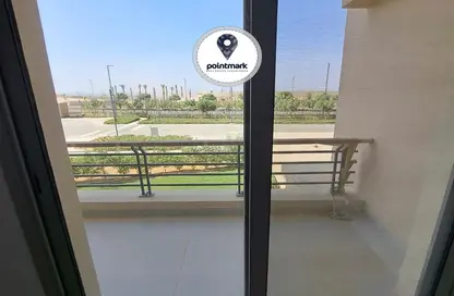 Apartment - 3 Bedrooms - 3 Bathrooms for sale in The Fourteen Golf Residences - Uptown Cairo - Mokattam - Cairo