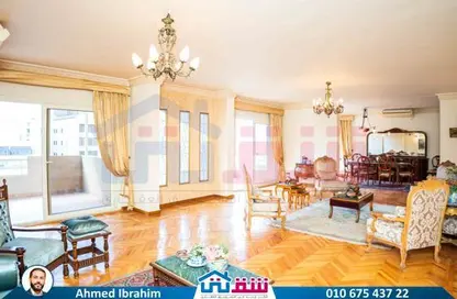 Apartment - 4 Bedrooms - 3 Bathrooms for sale in Laurent - Hay Sharq - Alexandria