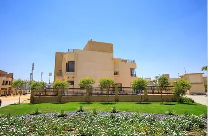 Townhouse - 4 Bedrooms - 3 Bathrooms for sale in Alma - 2nd District - Sheikh Zayed City - Giza