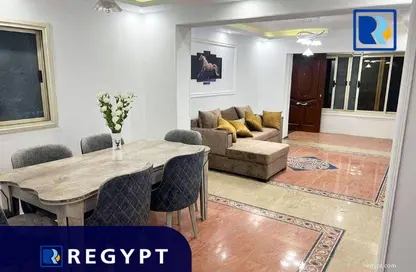 Apartment - 2 Bedrooms - 2 Bathrooms for sale in Street 220 - Degla - Hay El Maadi - Cairo