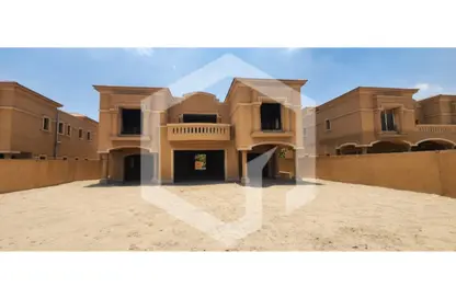 Villa - 6 Bedrooms - 7 Bathrooms for sale in Royal Meadows - Sheikh Zayed Compounds - Sheikh Zayed City - Giza