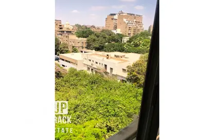 Apartment - 2 Bedrooms - 2 Bathrooms for sale in Ahmed Heshmat St. - Zamalek - Cairo