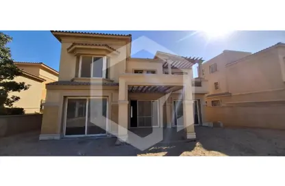 Villa - 5 Bedrooms - 5 Bathrooms for sale in Meadows Park - Sheikh Zayed Compounds - Sheikh Zayed City - Giza