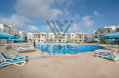 Chalet - 2 Bedrooms - 2 Bathrooms for sale in Sea View - Ras Al Hekma - North Coast