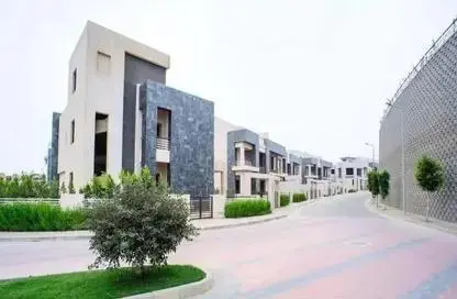 Townhouse - 3 Bedrooms - 3 Bathrooms for sale in VAHA by Alkarma Developments - New Zayed City - Sheikh Zayed City - Giza