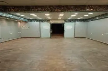 Shop - Studio - 2 Bathrooms for rent in Lebanon St. - Mohandessin - Giza