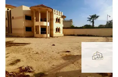 Villa - 5 Bedrooms - 5 Bathrooms for sale in Royal City - Sheikh Zayed Compounds - Sheikh Zayed City - Giza