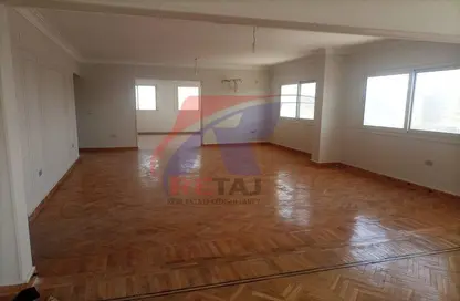 Apartment - 5 Bedrooms - 2 Bathrooms for rent in Asmaa Zaghloul St. - Al Sharekat - Nasr City - Cairo