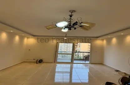 Apartment - 3 Bedrooms - 3 Bathrooms for rent in El Rehab Extension - Al Rehab - New Cairo City - Cairo