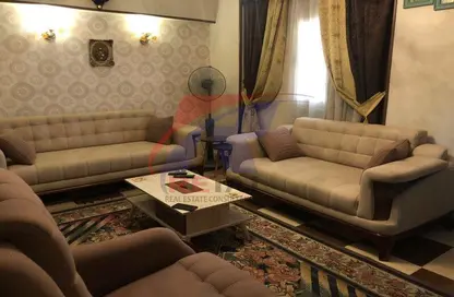 Apartment - 2 Bedrooms - 1 Bathroom for rent in Abou Dawoud Al Zahery St. - 6th Zone - Nasr City - Cairo