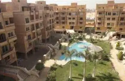 Apartment - 2 Bedrooms - 2 Bathrooms for sale in Al Ashrafiya - North Investors Area - New Cairo City - Cairo