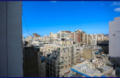 Apartment - 3 Bedrooms - 2 Bathrooms for sale in Gamal Abdel Nasser Road - El Asafra Bahary - Asafra - Hay Than El Montazah - Alexandria