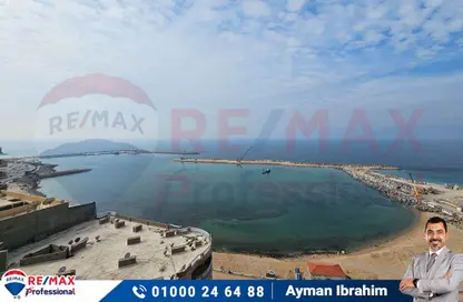 Apartment - 5 Bedrooms - 4 Bathrooms for sale in Abdel Salam Aref St. - Laurent - Hay Sharq - Alexandria