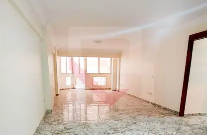 Apartment - 3 Bedrooms - 2 Bathrooms for rent in El Riada School St. - Smouha - Hay Sharq - Alexandria