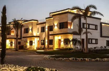 Villa - 7 Bedrooms - 6 Bathrooms for sale in Azzar - 5th Settlement Compounds - The 5th Settlement - New Cairo City - Cairo