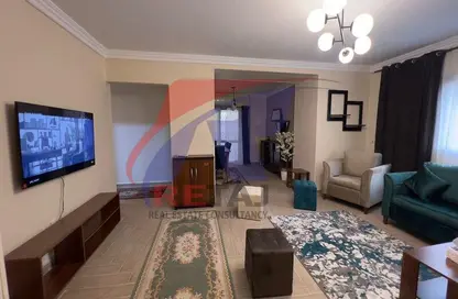 Apartment - 2 Bedrooms - 1 Bathroom for rent in Hafez Ramadan St. - 6th Zone - Nasr City - Cairo