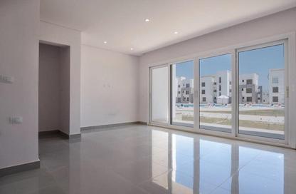 Chalet - 2 Bedrooms - 1 Bathroom for sale in Sea View - Ras Al Hekma - North Coast