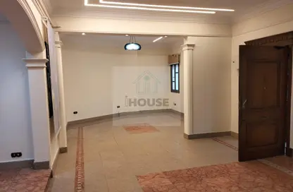 Apartment - 2 Bedrooms - 2 Bathrooms for rent in Al Mesaha St. - Dokki - Giza