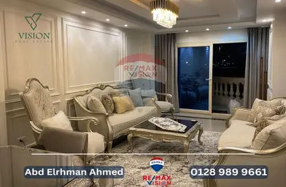 Apartment - 3 Bedrooms - 1 Bathroom for sale in Moharam Bek Alley - Moharam Bek - Hay Wasat - Alexandria