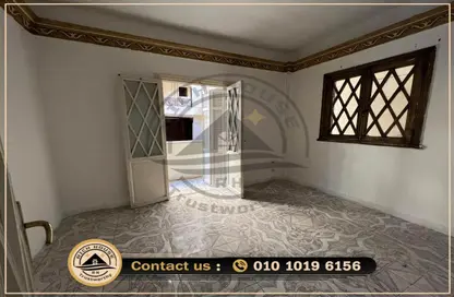 Apartment - 3 Bedrooms - 1 Bathroom for rent in Mohamed Fawzy Moaz St. - Smouha - Hay Sharq - Alexandria