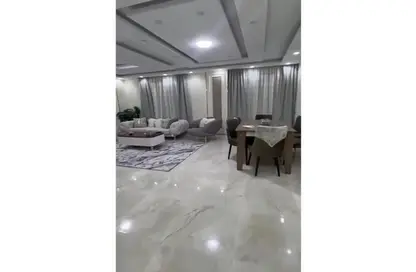 Apartment - 3 Bedrooms - 1 Bathroom for rent in 8th District - Sheikh Zayed City - Giza