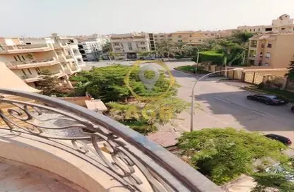 Apartment - 4 Bedrooms - 3 Bathrooms for sale in West Somid - 6 October City - Giza