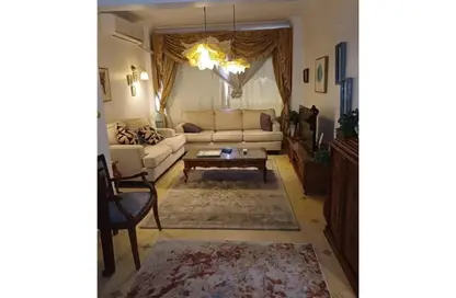 Apartment - 2 Bedrooms - 1 Bathroom for rent in Al Hegaz St. - Roxy - Heliopolis - Masr El Gedida - Cairo