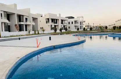 Townhouse - 5 Bedrooms - 4 Bathrooms for sale in Lake West - Sheikh Zayed Compounds - Sheikh Zayed City - Giza