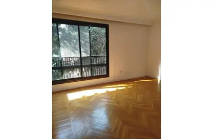 Apartment - 3 Bedrooms - 2 Bathrooms for rent in Zamalek - Cairo