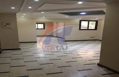 Apartment - 3 Bedrooms - 1 Bathroom for rent in Dr Abdallah Al Araby St. - 7th District - Nasr City - Cairo