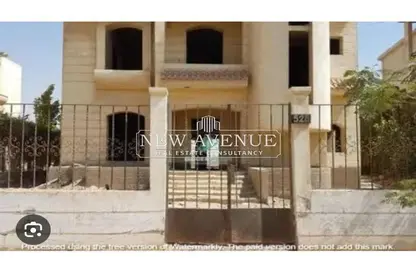 Villa - 3 Bedrooms - 4 Bathrooms for sale in Al Shorouk 2000 - El Shorouk Compounds - Shorouk City - Cairo