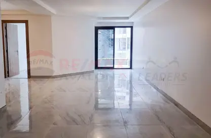 Apartment - 3 Bedrooms - 2 Bathrooms for sale in New Smouha - Smouha - Hay Sharq - Alexandria