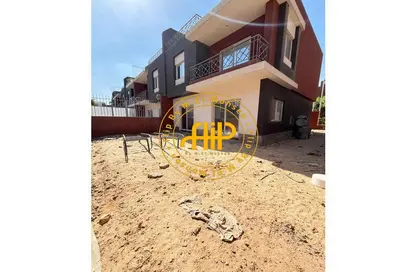 Townhouse - 4 Bedrooms - 4 Bathrooms for sale in Continental Residence - Sheikh Zayed Compounds - Sheikh Zayed City - Giza