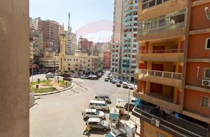 Apartment - 6 Bedrooms - 6 Bathrooms for sale in Gamal Abdel Nasser St. - El Mandara - Hay Than El Montazah - Alexandria