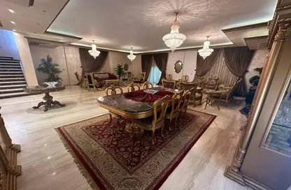 Villa - 3 Bedrooms - 4 Bathrooms for sale in Maxim - The 1st Settlement - New Cairo City - Cairo