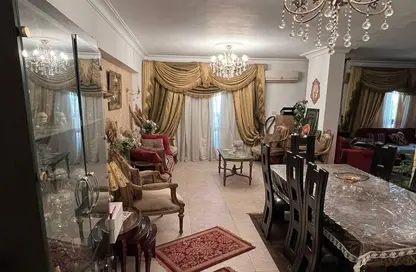 Apartment - 3 Bedrooms - 2 Bathrooms for sale in Abdallah Ibn Al Taher St. - 6th Zone - Nasr City - Cairo