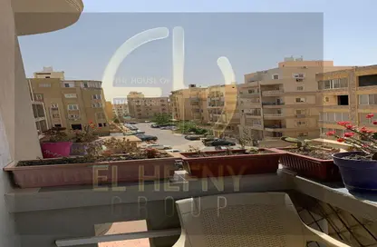 Apartment - 3 Bedrooms - 2 Bathrooms for sale in Mostashareen - North Investors Area - New Cairo City - Cairo