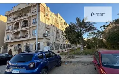 Apartment - 2 Bedrooms - 2 Bathrooms for sale in 8th Area - Shorouk City - Cairo