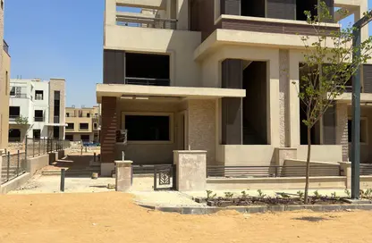 Twin House - 4 Bedrooms - 4 Bathrooms for sale in New Giza - Cairo Alexandria Desert Road - 6 October City - Giza