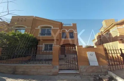 Townhouse - 4 Bedrooms - 4 Bathrooms for sale in Dyar Park - Ext North Inves Area - New Cairo City - Cairo