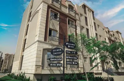 Apartment - 4 Bedrooms - 4 Bathrooms for sale in Rock Vera - 5th Settlement Compounds - The 5th Settlement - New Cairo City - Cairo