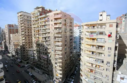 Apartment - 3 Bedrooms - 2 Bathrooms for sale in Mahmoud Al Essawy St. - Sidi Beshr - Hay Awal El Montazah - Alexandria