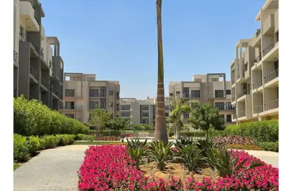 Apartment - 2 Bedrooms - 2 Bathrooms for sale in Moon Residences - Fifth Square - The 5th Settlement - New Cairo City - Cairo