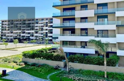 Apartment - 2 Bedrooms - 2 Bathrooms for sale in Al Burouj Compound - El Shorouk Compounds - Shorouk City - Cairo