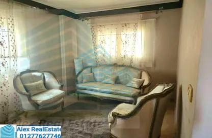 Apartment - 3 Bedrooms - 2 Bathrooms for rent in Sant Giyn St. - Kafr Abdo - Roushdy - Hay Sharq - Alexandria